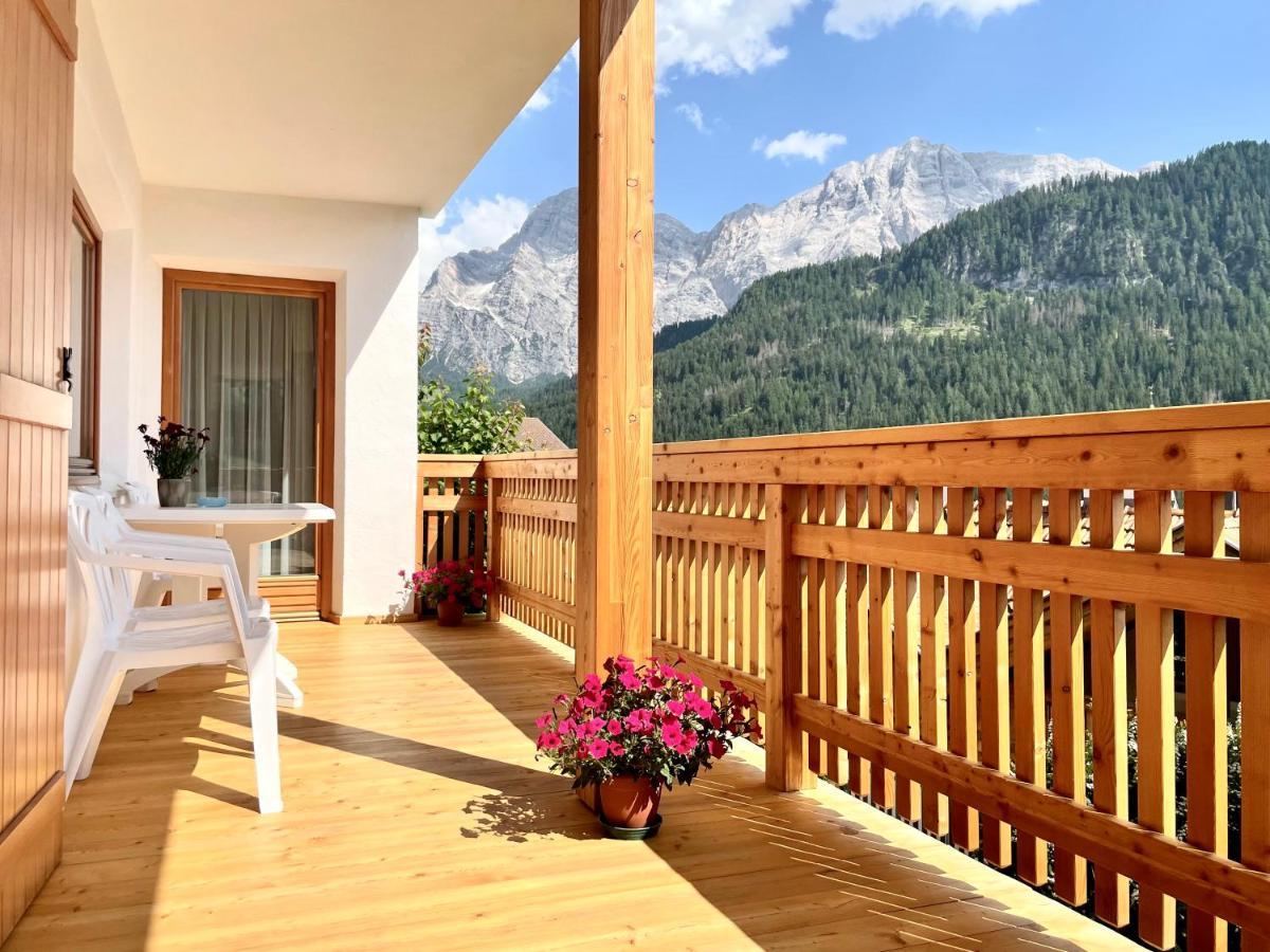 Aparthotel Ciasa De Zeno Wengen Exterior foto